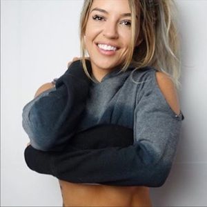 FIRM PRICE Gymshark Crop Hoodie RARE